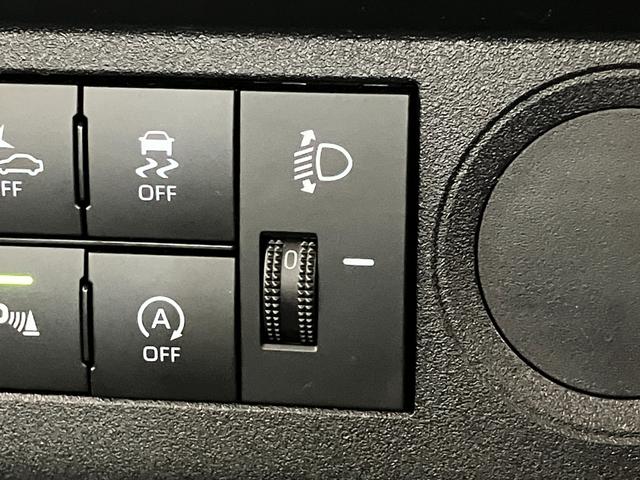 ハイゼットトラックスタンダード 5MT 4WD コーナーセンサー オートライト衝突被害軽減ブレーキ コーナーセンサー パートタイム4WD AM/FMラジオ マニュアルエアコン マニュアルレベリング オートライト(滋賀県)の中古車