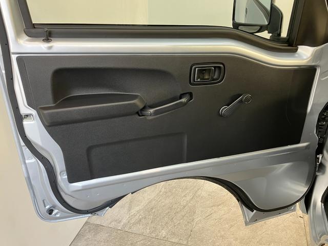 ハイゼットトラックスタンダード 5MT 4WD コーナーセンサー オートライト衝突被害軽減ブレーキ コーナーセンサー パートタイム4WD AM/FMラジオ マニュアルエアコン マニュアルレベリング オートライト(滋賀県)の中古車