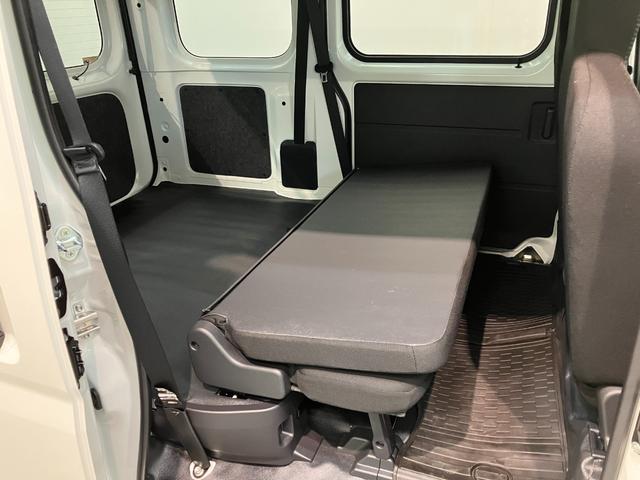 ハイゼットカーゴDX 4WD CVT コーナーセンサー キーレス衝突被害軽減ブレーキ スマアシ コーナーセンサー 前席パワーウインドウ AM/FMステレオ 両側スライドドア パートタイム4WD オートライト マニュアルレベリング(滋賀県)の中古車