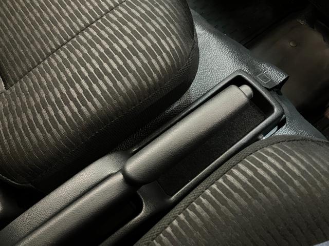 ハイゼットカーゴDX 4WD CVT コーナーセンサー キーレス衝突被害軽減ブレーキ スマアシ コーナーセンサー 前席パワーウインドウ AM/FMステレオ 両側スライドドア パートタイム4WD オートライト マニュアルレベリング(滋賀県)の中古車