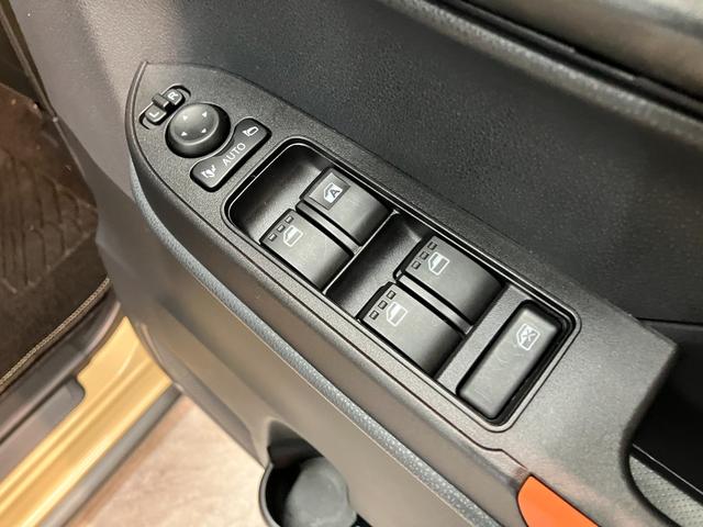 タントファンクロス CDステレオ コーナーセンサー シートヒーター衝突被害軽減ブレーキ コーナーセンサー CDステレオ バックカメラ(ナビ装着時用) 両側電動スライドドア 前席シートヒーター 電動パーキングブレーキ LED オートライト オートエアコン スマートキー(滋賀県)の中古車