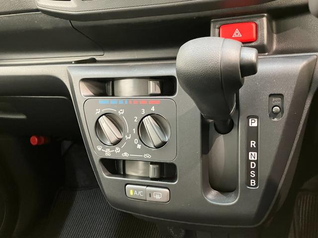 ミライースＬ　ＳＡIII　ＣＤステレオ　コーナーセンサー　キーレス衝突被害軽減ブレーキ　コーナーセンサー　バックカメラ（ナビ装着時用）　ＣＤステレオ　オートライト　マニュアルレベリング　マニュアルエアコン　キーレスエントリー　エコアイドル（滋賀県）の中古車