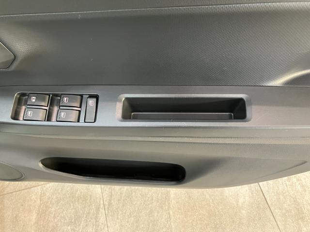 ミライースＬ　ＳＡIII　ＣＤステレオ　コーナーセンサー　キーレス衝突被害軽減ブレーキ　コーナーセンサー　バックカメラ（ナビ装着時用）　ＣＤステレオ　オートライト　マニュアルレベリング　マニュアルエアコン　キーレスエントリー　エコアイドル（滋賀県）の中古車