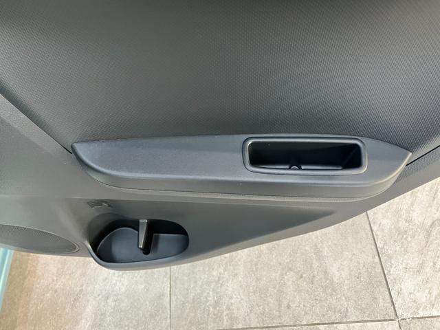 ミライースＬ　ＳＡIII　ＣＤステレオ　コーナーセンサー　キーレス衝突被害軽減ブレーキ　コーナーセンサー　バックカメラ（ナビ装着時用）　ＣＤステレオ　オートライト　マニュアルレベリング　マニュアルエアコン　キーレスエントリー　エコアイドル（滋賀県）の中古車