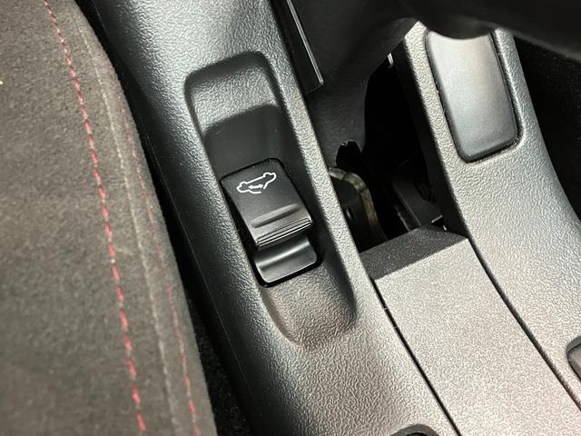 コペンエクスプレイ　Ｓ　５ＭＴ　レカロシート　ＭＯＭＯステビルシュタイン製ショックアブソーバー　レカロシート　ＭＯＭＯ製ステアリング　ＣＤステレオ　ディスプレイオーディオ　Ｂｌｕｅｔｏｏｔｈ　ＵＳＢ　バックカメラ　シートヒーター　ＬＥＤ　オートエアコン（滋賀県）の中古車