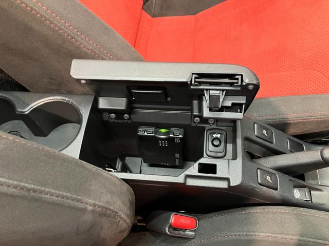 コペンセロS フルセグナビ バックカメラ Dラッピング 車検整備付電動オープンルーフ フルセグナビ DVD再生 Bluetooth USB ドラレコ ETC シートヒーター LED レカロシート MOMO製ハンドル パドルシフト ビルシュタイン製ショックアブソーバー(滋賀県)の中古車