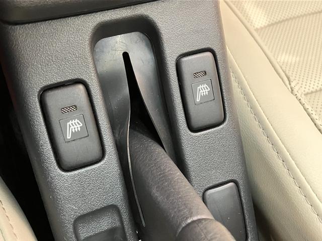 コペン２０ｔｈアニバーサリーエディション　５ＭＴ　フルセグナビ電動オープンルーフ　フルセグナビ　ＤＶＤ再生　Ｂｌｕｅｔｏｏｔｈ　ＥＴＣ車載器　ＭＯＭＯ製ハンドル　ＢＢＳ製アルミホイール　本革シート　シートヒーター　ＬＥＤ　オートライト　スマートキー（滋賀県）の中古車