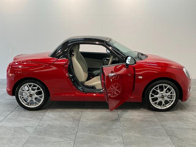 コペン２０ｔｈアニバーサリーエディション　５ＭＴ　フルセグナビ電動オープンルーフ　フルセグナビ　ＤＶＤ再生　Ｂｌｕｅｔｏｏｔｈ　ＥＴＣ車載器　ＭＯＭＯ製ハンドル　ＢＢＳ製アルミホイール　本革シート　シートヒーター　ＬＥＤ　オートライト　スマートキー（滋賀県）の中古車