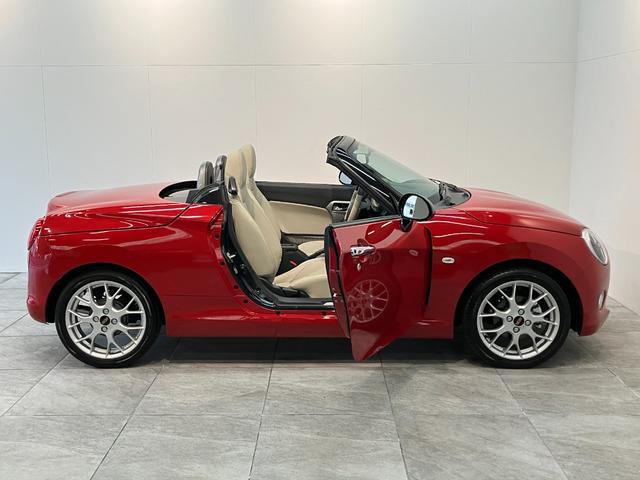 コペン２０ｔｈアニバーサリーエディション　５ＭＴ　フルセグナビ電動オープンルーフ　フルセグナビ　ＤＶＤ再生　Ｂｌｕｅｔｏｏｔｈ　ＥＴＣ車載器　ＭＯＭＯ製ハンドル　ＢＢＳ製アルミホイール　本革シート　シートヒーター　ＬＥＤ　オートライト　スマートキー（滋賀県）の中古車