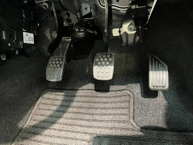 コペン２０ｔｈアニバーサリーエディション　５ＭＴ　フルセグナビ電動オープンルーフ　フルセグナビ　ＤＶＤ再生　Ｂｌｕｅｔｏｏｔｈ　ＥＴＣ車載器　ＭＯＭＯ製ハンドル　ＢＢＳ製アルミホイール　本革シート　シートヒーター　ＬＥＤ　オートライト　スマートキー（滋賀県）の中古車