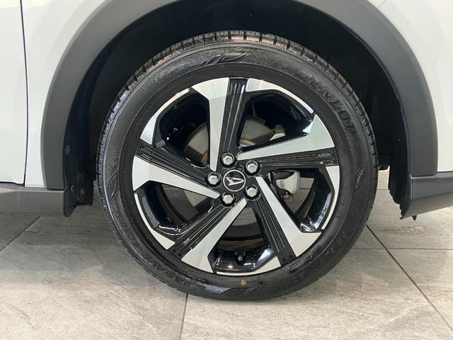 ロッキープレミアムＧ　ＨＥＶ　９型ディスプレイオーディオ　車検整備付衝突被害軽減ブレーキ　コーナーセンサー　ディスプレイオーディオ　フルセグ　パノラマカメラ　Ｂｌｕｅｔｏｏｔｈ　ＵＳＢ　ドラレコ　ＴＶコントロール　前席シートヒーター　電動パーキング　ＬＥＤ　クルコン（滋賀県）の中古車