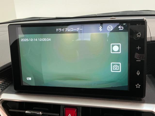 ロッキープレミアムＧ　ＨＥＶ　９型ディスプレイオーディオ　車検整備付衝突被害軽減ブレーキ　コーナーセンサー　ディスプレイオーディオ　フルセグ　パノラマカメラ　Ｂｌｕｅｔｏｏｔｈ　ＵＳＢ　ドラレコ　ＴＶコントロール　前席シートヒーター　電動パーキング　ＬＥＤ　クルコン（滋賀県）の中古車