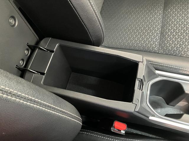 ロッキープレミアムＧ　ＨＥＶ　９型ディスプレイオーディオ　車検整備付衝突被害軽減ブレーキ　コーナーセンサー　ディスプレイオーディオ　フルセグ　パノラマカメラ　Ｂｌｕｅｔｏｏｔｈ　ＵＳＢ　ドラレコ　ＴＶコントロール　前席シートヒーター　電動パーキング　ＬＥＤ　クルコン（滋賀県）の中古車