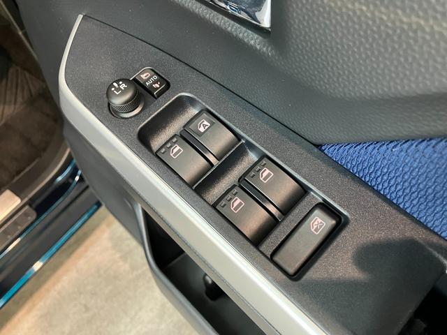 トールカスタムＧリミテッド２ＳＡ３　９型ナビ　パノラマカメラ衝突被害軽減ブレーキ　コーナーセンサー　９型フルセグナビ　Ｂｌｕｅｔｏｏｔｈ　ＤＶＤ　ＵＳＢ　パノラマカメラ　フリップダウンモニター　前後ドラレコ　両側電動スライドドア　前席シートヒーター　クルコン（滋賀県）の中古車