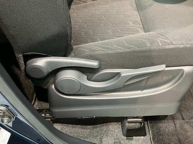 トールカスタムＧリミテッド２ＳＡ３　９型ナビ　パノラマカメラ衝突被害軽減ブレーキ　コーナーセンサー　９型フルセグナビ　Ｂｌｕｅｔｏｏｔｈ　ＤＶＤ　ＵＳＢ　パノラマカメラ　フリップダウンモニター　前後ドラレコ　両側電動スライドドア　前席シートヒーター　クルコン（滋賀県）の中古車