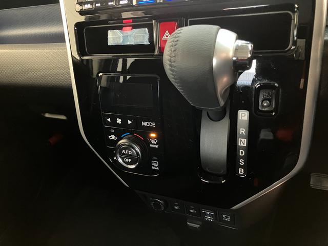 トールカスタムＧリミテッド２ＳＡ３　９型ナビ　パノラマカメラ衝突被害軽減ブレーキ　コーナーセンサー　９型フルセグナビ　Ｂｌｕｅｔｏｏｔｈ　ＤＶＤ　ＵＳＢ　パノラマカメラ　フリップダウンモニター　前後ドラレコ　両側電動スライドドア　前席シートヒーター　クルコン（滋賀県）の中古車