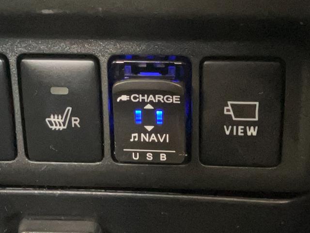 トールカスタムＧリミテッド２ＳＡ３　９型ナビ　パノラマカメラ衝突被害軽減ブレーキ　コーナーセンサー　９型フルセグナビ　Ｂｌｕｅｔｏｏｔｈ　ＤＶＤ　ＵＳＢ　パノラマカメラ　フリップダウンモニター　前後ドラレコ　両側電動スライドドア　前席シートヒーター　クルコン（滋賀県）の中古車