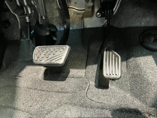 トールカスタムＧリミテッド２ＳＡ３　９型ナビ　パノラマカメラ衝突被害軽減ブレーキ　コーナーセンサー　９型フルセグナビ　Ｂｌｕｅｔｏｏｔｈ　ＤＶＤ　ＵＳＢ　パノラマカメラ　フリップダウンモニター　前後ドラレコ　両側電動スライドドア　前席シートヒーター　クルコン（滋賀県）の中古車