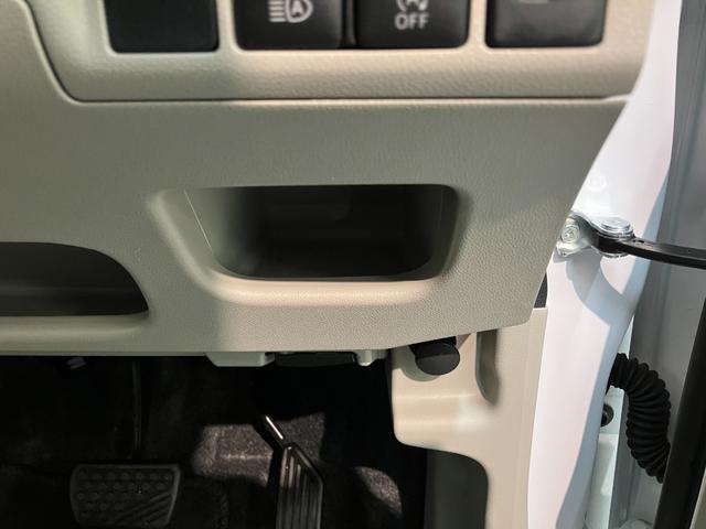 ムーヴＬ　ＳＡ３　ディスプレイオーディオ　ＤＶＤ　キーレス衝突被害軽減ブレーキ　ディスプレイオーディオ　ＤＶＤ　Ｂｌｕｅｔｏｏｔｈ　ＵＳＢ　オートライト　キーレスエントリー　電動格納式ミラー　エコアイドル　タイヤ４本新品交換済み（滋賀県）の中古車