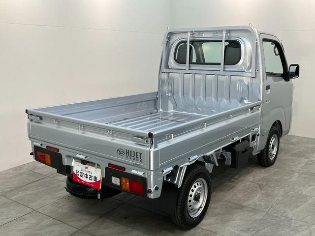 ハイゼットトラックスタンダード　４ＷＤ　ＣＶＴ　コーナーセンサー　オートライト衝突被害軽減ブレーキ　コーナーセンサー　パートタイム４ＷＤ　ＡＭ／ＦＭラジオ　マニュアルエアコン　マニュアルレベリング　オートライト（滋賀県）の中古車