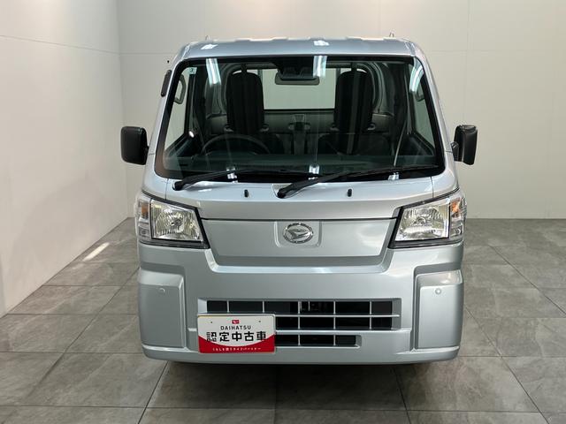 ハイゼットトラックスタンダード　４ＷＤ　ＣＶＴ　コーナーセンサー　オートライト衝突被害軽減ブレーキ　コーナーセンサー　パートタイム４ＷＤ　ＡＭ／ＦＭラジオ　マニュアルエアコン　マニュアルレベリング　オートライト（滋賀県）の中古車