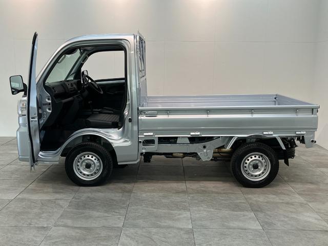 ハイゼットトラックスタンダード　４ＷＤ　ＣＶＴ　コーナーセンサー　オートライト衝突被害軽減ブレーキ　コーナーセンサー　パートタイム４ＷＤ　ＡＭ／ＦＭラジオ　マニュアルエアコン　マニュアルレベリング　オートライト（滋賀県）の中古車