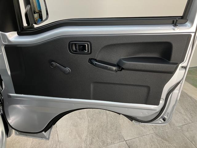 ハイゼットトラックスタンダード　４ＷＤ　ＣＶＴ　コーナーセンサー　オートライト衝突被害軽減ブレーキ　コーナーセンサー　パートタイム４ＷＤ　ＡＭ／ＦＭラジオ　マニュアルエアコン　マニュアルレベリング　オートライト（滋賀県）の中古車