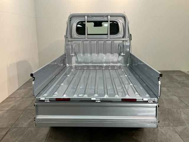 ハイゼットトラックスタンダード　４ＷＤ　ＣＶＴ　コーナーセンサー　オートライト衝突被害軽減ブレーキ　コーナーセンサー　パートタイム４ＷＤ　ＡＭ／ＦＭラジオ　マニュアルエアコン　マニュアルレベリング　オートライト（滋賀県）の中古車