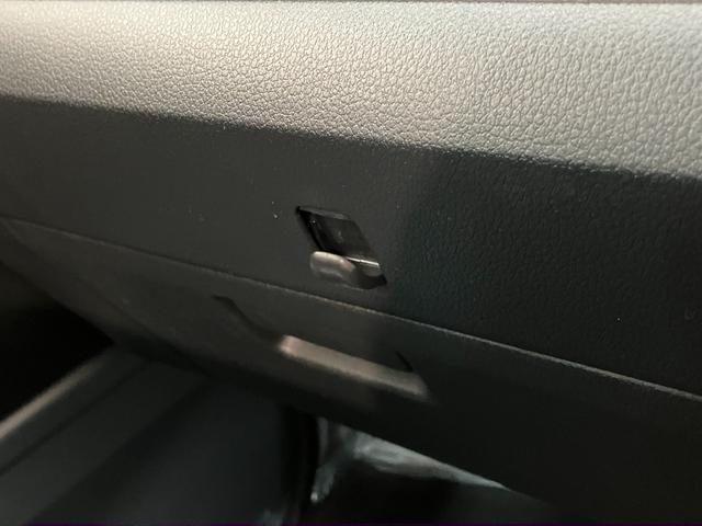 ハイゼットトラックスタンダード　４ＷＤ　ＣＶＴ　コーナーセンサー　オートライト衝突被害軽減ブレーキ　コーナーセンサー　パートタイム４ＷＤ　ＡＭ／ＦＭラジオ　マニュアルエアコン　マニュアルレベリング　オートライト（滋賀県）の中古車