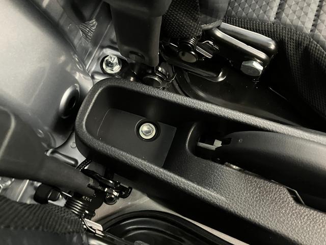 ハイゼットトラックスタンダード　４ＷＤ　ＣＶＴ　コーナーセンサー　オートライト衝突被害軽減ブレーキ　コーナーセンサー　パートタイム４ＷＤ　ＡＭ／ＦＭラジオ　マニュアルエアコン　マニュアルレベリング　オートライト（滋賀県）の中古車