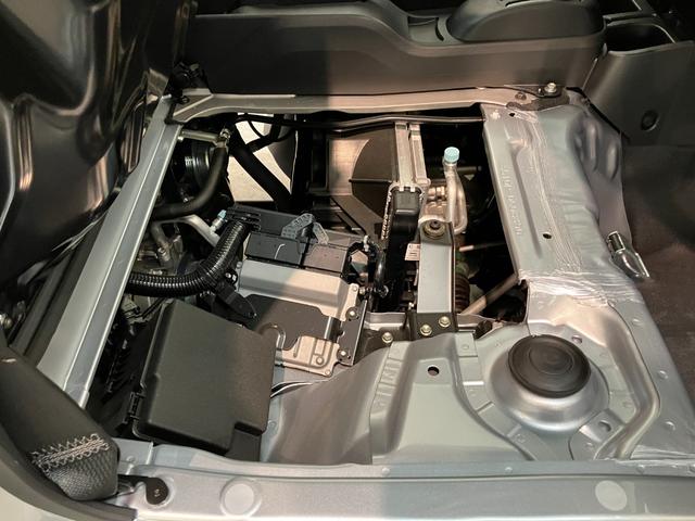 ハイゼットトラックスタンダード　４ＷＤ　ＣＶＴ　コーナーセンサー　オートライト衝突被害軽減ブレーキ　コーナーセンサー　パートタイム４ＷＤ　ＡＭ／ＦＭラジオ　マニュアルエアコン　マニュアルレベリング　オートライト（滋賀県）の中古車