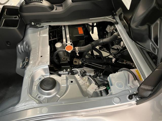 ハイゼットトラックスタンダード　４ＷＤ　ＣＶＴ　コーナーセンサー　オートライト衝突被害軽減ブレーキ　コーナーセンサー　パートタイム４ＷＤ　ＡＭ／ＦＭラジオ　マニュアルエアコン　マニュアルレベリング　オートライト（滋賀県）の中古車