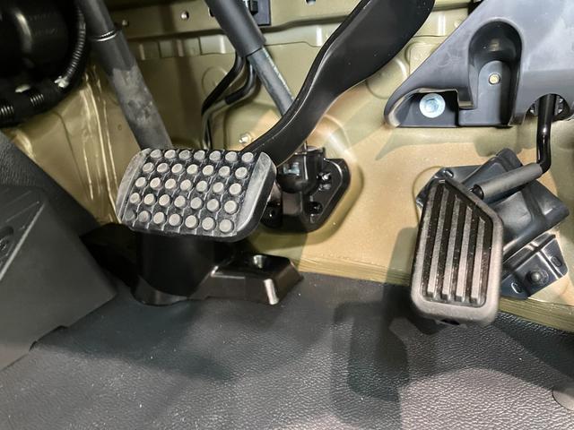 ハイゼットトラックジャンボエクストラ 4WD デフロック 届出済未使用車衝突被害軽減ブレーキ スマアシ コーナーセンサー LEDヘッドライト オートライト スマートキー パワーウインドウ 電動格納式ミラー 4WD デフロック 荷台作業灯 届出済未使用車(滋賀県)の中古車