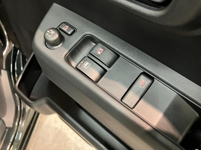 アトレーＲＳ　４ＷＤ　クルーズコントロール　デジタルインナーミラー衝突被害軽減ブレーキ　コーナーセンサー　４ＷＤ　ターボ　バックカメラ（ナビ装着時用）　両側電動スライドドア　ＬＥＤ　オートライト　レーダークルーズコントロール　オートエアコン　デジタルインナーミラー（滋賀県）の中古車