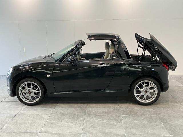 コペン２０ｔｈアニバーサリーエディション　ナビ　バックカメラフルセグナビ　ＤＶＤ再生　Ｂｌｕｅｔｏｏｔｈ　ＵＳＢ　パドルシフト　ＭＯＭＯ製ハンドル　革シート　ＢＢＳ製アルミホイール　シートヒーター　ＬＥＤ　オートライト　オートエアコン　スマートキー　ターボ（滋賀県）の中古車