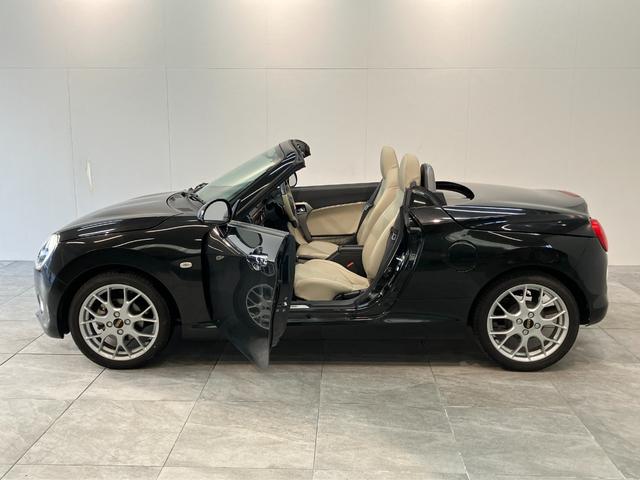 コペン２０ｔｈアニバーサリーエディション　ナビ　バックカメラフルセグナビ　ＤＶＤ再生　Ｂｌｕｅｔｏｏｔｈ　ＵＳＢ　パドルシフト　ＭＯＭＯ製ハンドル　革シート　ＢＢＳ製アルミホイール　シートヒーター　ＬＥＤ　オートライト　オートエアコン　スマートキー　ターボ（滋賀県）の中古車