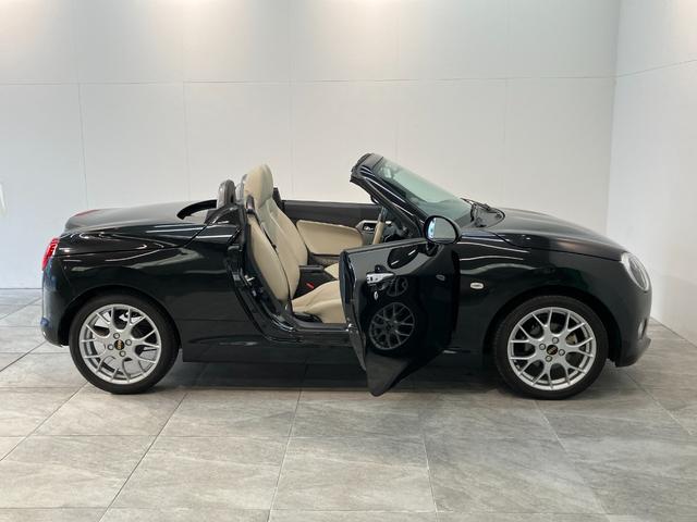 コペン２０ｔｈアニバーサリーエディション　ナビ　バックカメラフルセグナビ　ＤＶＤ再生　Ｂｌｕｅｔｏｏｔｈ　ＵＳＢ　パドルシフト　ＭＯＭＯ製ハンドル　革シート　ＢＢＳ製アルミホイール　シートヒーター　ＬＥＤ　オートライト　オートエアコン　スマートキー　ターボ（滋賀県）の中古車