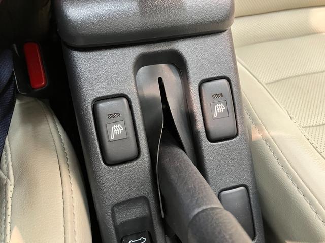 コペン２０ｔｈアニバーサリーエディション　ナビ　バックカメラフルセグナビ　ＤＶＤ再生　Ｂｌｕｅｔｏｏｔｈ　ＵＳＢ　パドルシフト　ＭＯＭＯ製ハンドル　革シート　ＢＢＳ製アルミホイール　シートヒーター　ＬＥＤ　オートライト　オートエアコン　スマートキー　ターボ（滋賀県）の中古車