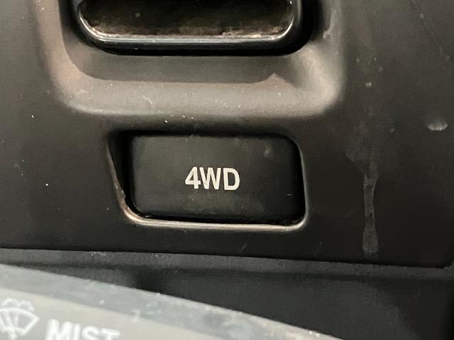 ハイゼットトラックエアコン・パワステ スペシャル 4WD 走行5万9千キロ台マニュアルエアコン パワーステアリング マニュアルレベリング パートタイム4WD AM/FMラジオ(滋賀県)の中古車