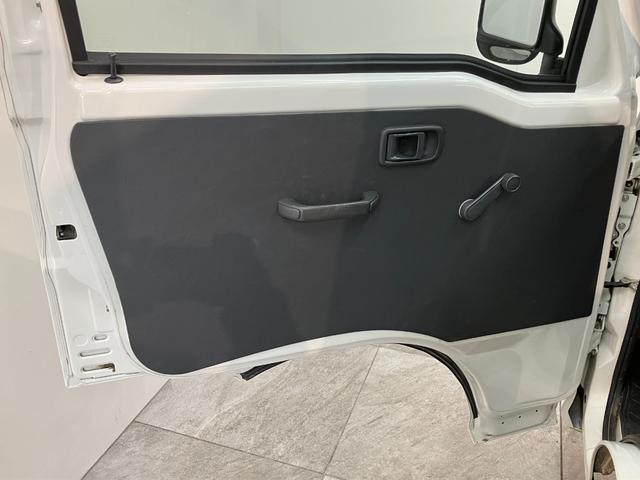 ハイゼットトラックエアコン・パワステ スペシャル 4WD 走行5万9千キロ台マニュアルエアコン パワーステアリング マニュアルレベリング パートタイム4WD AM/FMラジオ(滋賀県)の中古車