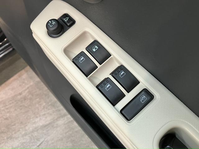 ミラココアココアプラスＧ　ワンセグナビ　バックカメラ　車検整備付ワンセグナビ　バックカメラ　ＥＴＣ　オートエアコン　スマートキー　電動格納式ミラー　エコアイドル　テンパータイヤ　タイヤ４本新品交換済み（滋賀県）の中古車