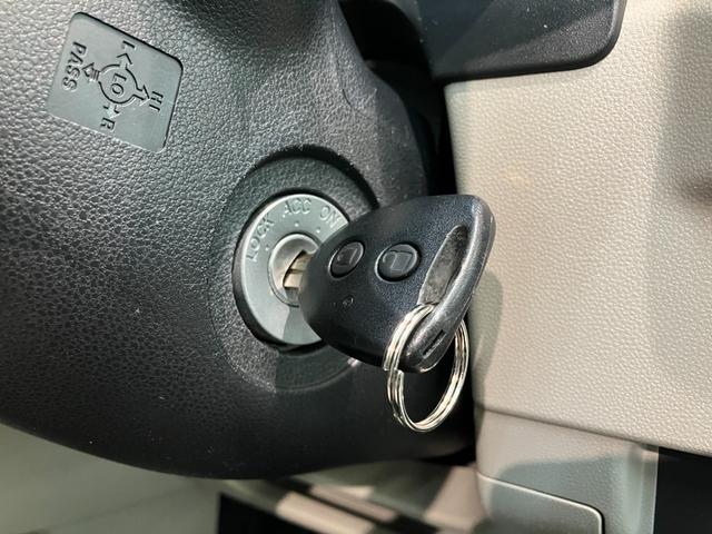 ムーヴＬ　ＳＡIII　ＣＤステレオ　キーレスエントリー　車検整備付衝突被害軽減ブレーキ　スマアシ３　ＣＤステレオ　キーレスエントリー　マニュアルレベリング　マニュアルエアコン　エコアイドル　タイヤ４本新品交換済み（滋賀県）の中古車