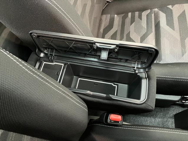 タフトＧダーククロムベンチャー　９型ディスプレイオーディオ衝突被害軽減ブレーキ　コーナーセンサー　９型ディスプレイオーディオ　フルセグ　バックカメラ　Ｂｌｕｅｔｏｏｔｈ　ＵＳＢ　前後ドラレコ　ＥＴＣ　ＴＶコントロール　前席シートヒーター　ＬＥＤ　オートライト（滋賀県）の中古車