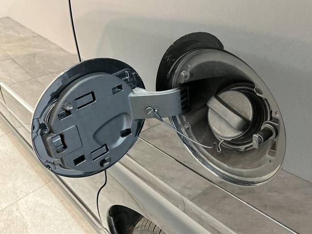 タントカスタムＸ　ＩＤＬＥレス　１０型ナビ　バックカメラ衝突被害軽減ブレーキ　コーナーセンサー　１０型フルセグナビ　Ｂｌｕｅｔｏｏｔｈ　ＤＶＤ再生　ＵＳＢ　バックカメラ　ＥＴＣ　両側電動スライドドア　前席シートヒーター　ＬＥＤ　オートライト　スマートキー（滋賀県）の中古車