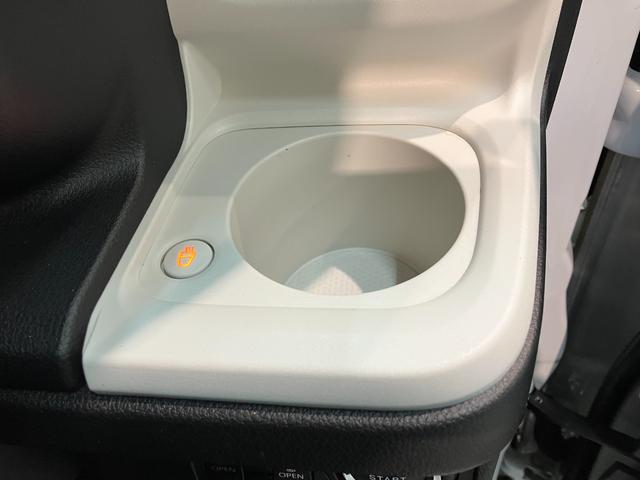 ムーヴキャンバスストライプスＧターボ　９型ディスプレイオーディオ　クルコン衝突被害軽減ブレーキ　コーナーセンサー　ディスプレイオーディオ　フルセグ　Ｂｌｕｅｔｏｏｔｈ　ＵＳＢ　バックカメラ　両側電動スライドドア　前席シートヒーター　ＬＥＤ　レーダークルーズコントロール（滋賀県）の中古車