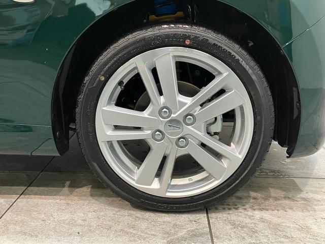 コペンセロＳ　５ＭＴ　フルセグナビ　ＭＯＭＯステ　届出済未使用車リヤコーナーセンサー　フルセグナビ　ＤＶＤ　Ｂｌｕｅｔｏｏｔｈ　ＵＳＢ　シートヒーター　オートライト　ビルシュタイン製ショックアブソーバー　レカロシート　ＭＯＭＯ製ステアリング（滋賀県）の中古車