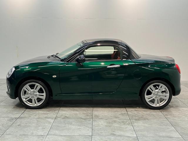 コペンセロＳ　５ＭＴ　フルセグナビ　ＭＯＭＯステ　届出済未使用車リヤコーナーセンサー　フルセグナビ　ＤＶＤ　Ｂｌｕｅｔｏｏｔｈ　ＵＳＢ　シートヒーター　オートライト　ビルシュタイン製ショックアブソーバー　レカロシート　ＭＯＭＯ製ステアリング（滋賀県）の中古車