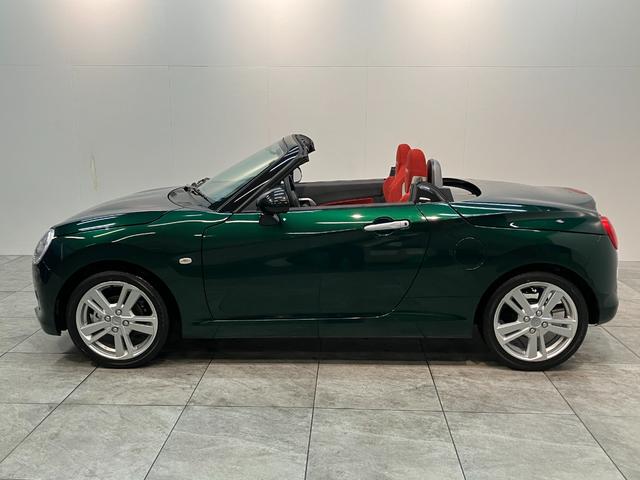 コペンセロＳ　５ＭＴ　フルセグナビ　ＭＯＭＯステ　届出済未使用車リヤコーナーセンサー　フルセグナビ　ＤＶＤ　Ｂｌｕｅｔｏｏｔｈ　ＵＳＢ　シートヒーター　オートライト　ビルシュタイン製ショックアブソーバー　レカロシート　ＭＯＭＯ製ステアリング（滋賀県）の中古車