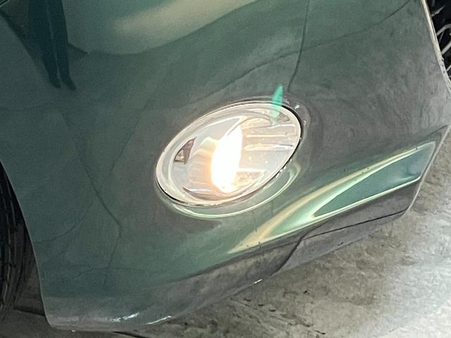 コペンセロＳ　５ＭＴ　フルセグナビ　ＭＯＭＯステ　届出済未使用車リヤコーナーセンサー　フルセグナビ　ＤＶＤ　Ｂｌｕｅｔｏｏｔｈ　ＵＳＢ　シートヒーター　オートライト　ビルシュタイン製ショックアブソーバー　レカロシート　ＭＯＭＯ製ステアリング（滋賀県）の中古車