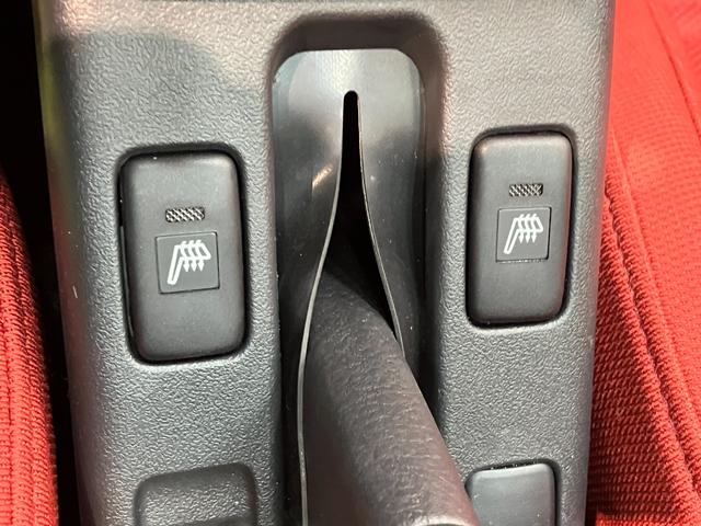 コペンセロ　５ＭＴ　フルセグナビ　届出済未使用車電動オープンルーフ　リヤコーナーセンサー　フルセグナビ　ＤＶＤ再生　Ｂｌｕｅｔｏｏｔｈ　ＵＳＢ　シートヒーター　ＬＥＤヘッドライト　オートライト　スマートキー　オートエアコン　エコアイドル（滋賀県）の中古車